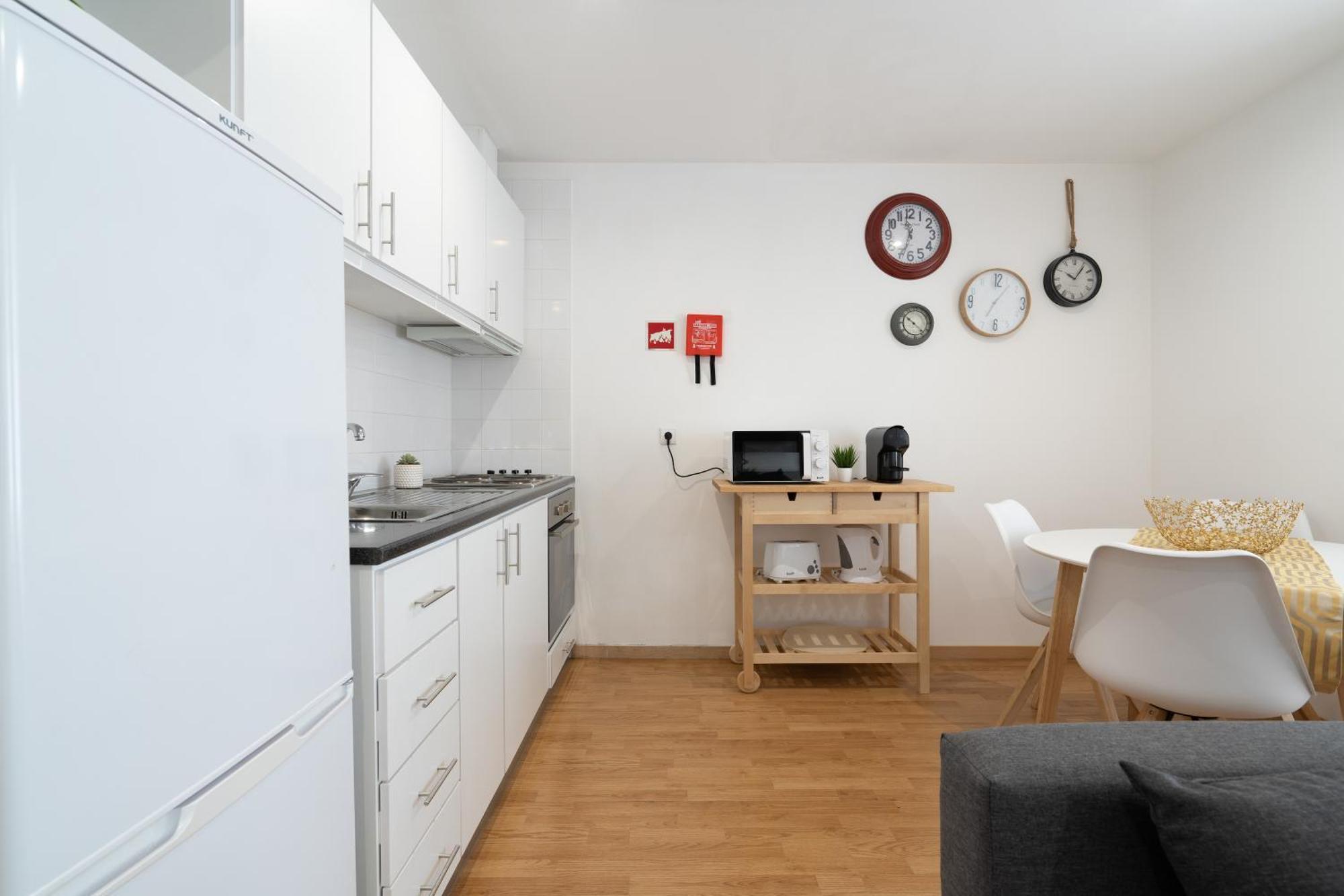 Host Wise - Colorful Fresh Flats - Batalha Apartment Porto Ngoại thất bức ảnh