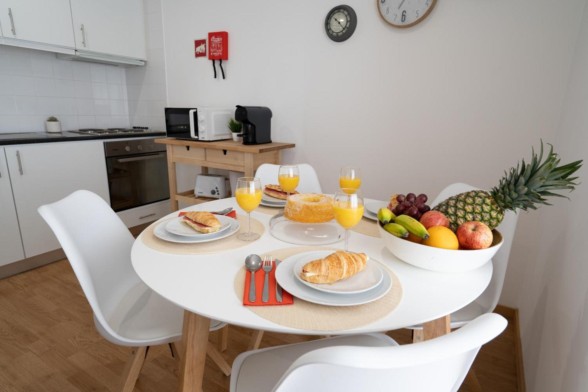 Host Wise - Colorful Fresh Flats - Batalha Apartment Porto Phòng bức ảnh